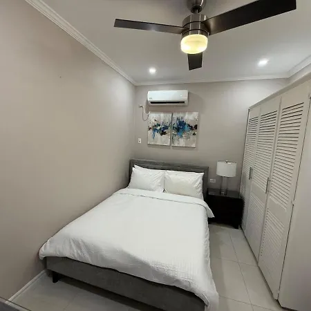 Veroniques House Cozy Modern 1-Bedroom In Vibrant Woodbrook